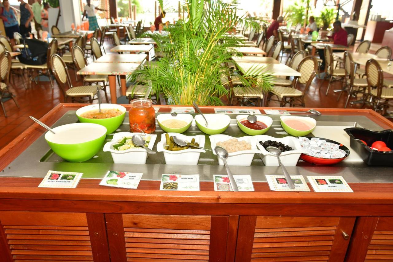 Hotel Fleur D'Epee Ле Госие Екстериор снимка